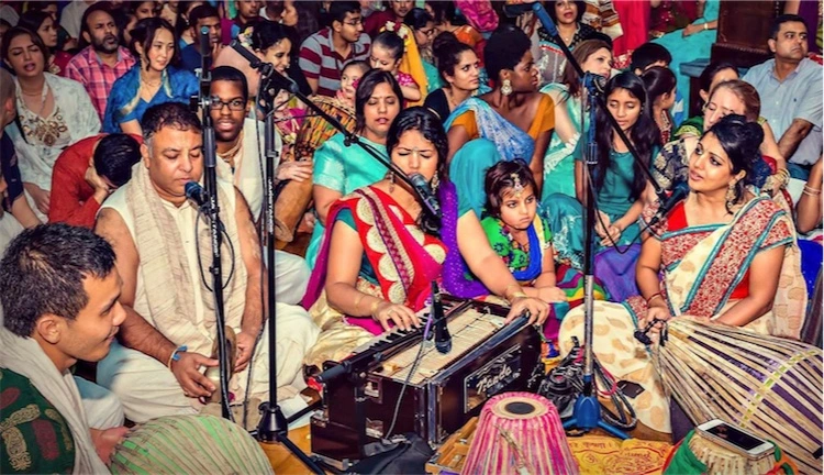 kirtan (1)